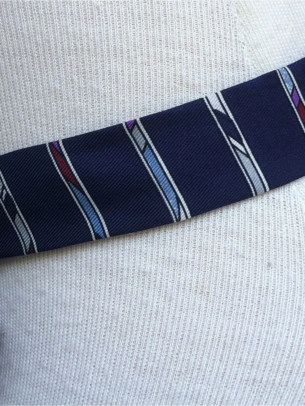 Vintage Symphony 100% Silk Skinny Bow Tie Scarf